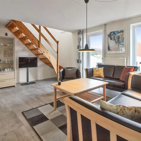 Leilighet Tinna - 2-3km From The Sea By Interhome