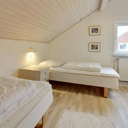 Tinna - 2-3km From The Sea By Interhome *